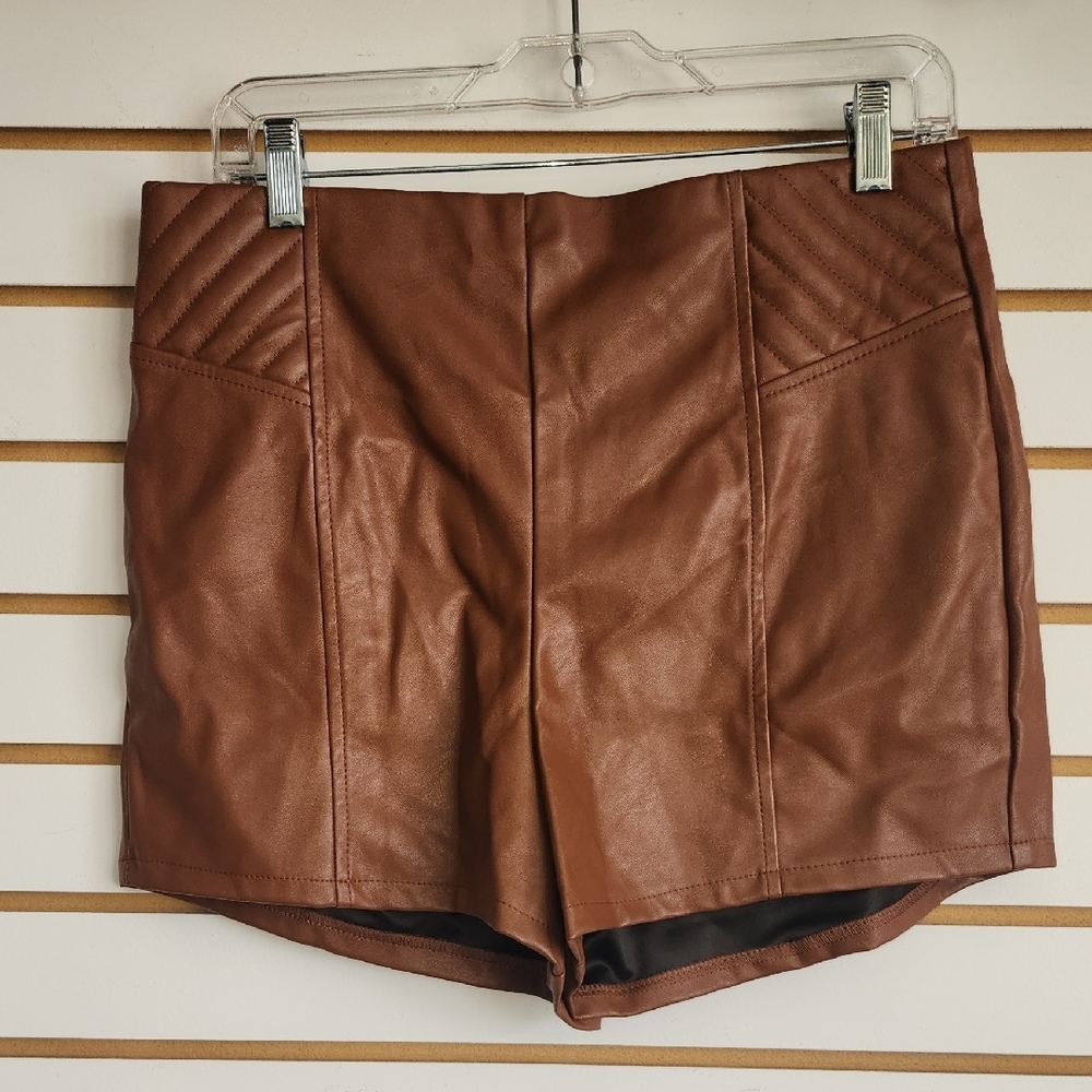 Blāshe LA Leather Shorts Lg